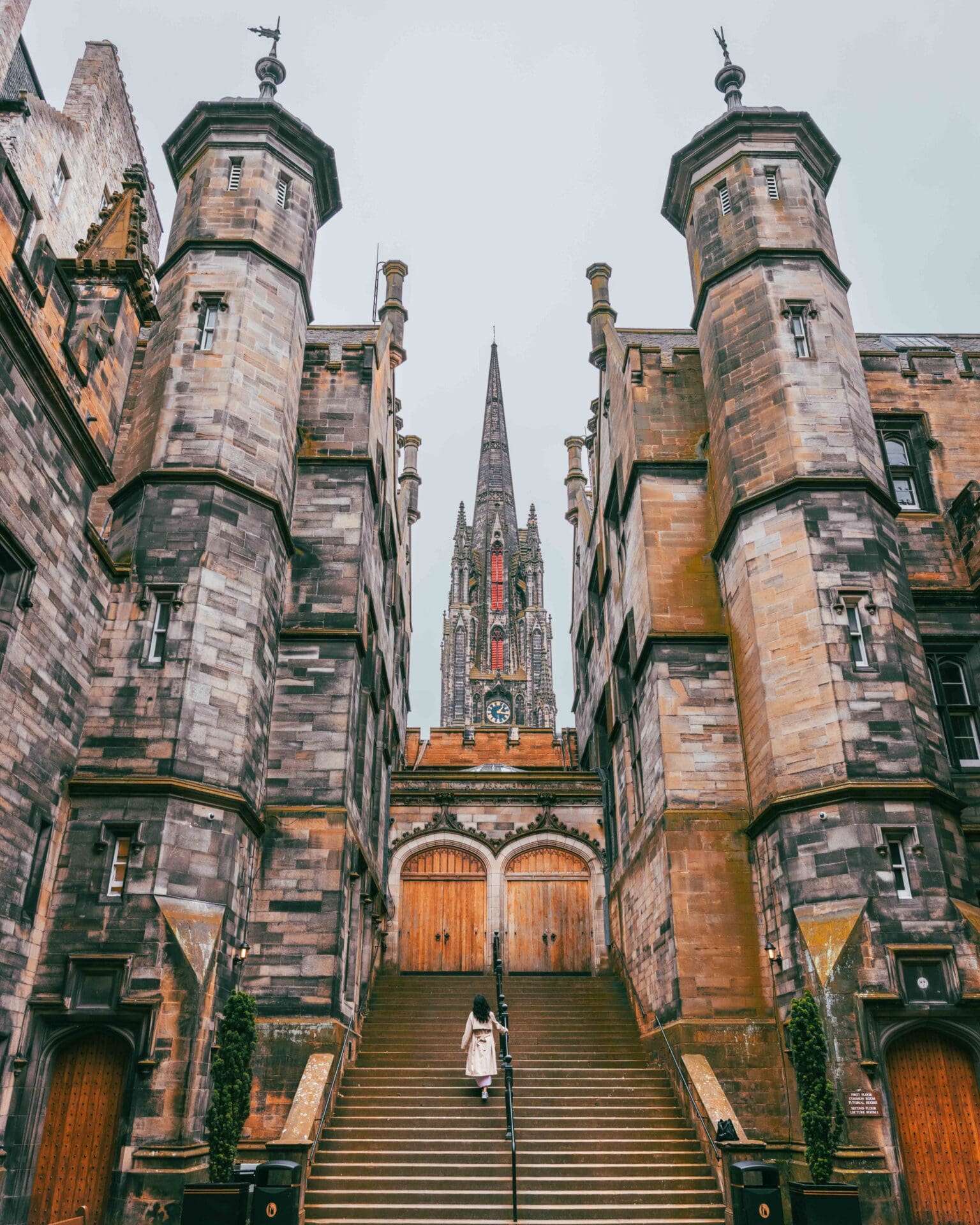 New College, University of Edinburgh: Best Photo Spots in Edinburgh