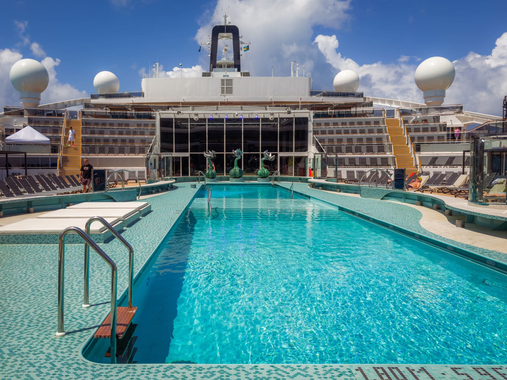 Aqua Deck pool MSC World America